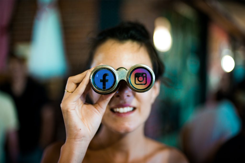 Facebook And Instagram Goggles facebook and instagram gogglesfacebook and instagram goggles